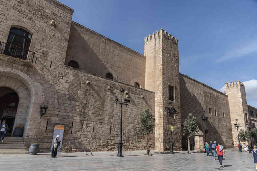 Mallorca - Palma 034  - palacio real de la Almudaina.jpg